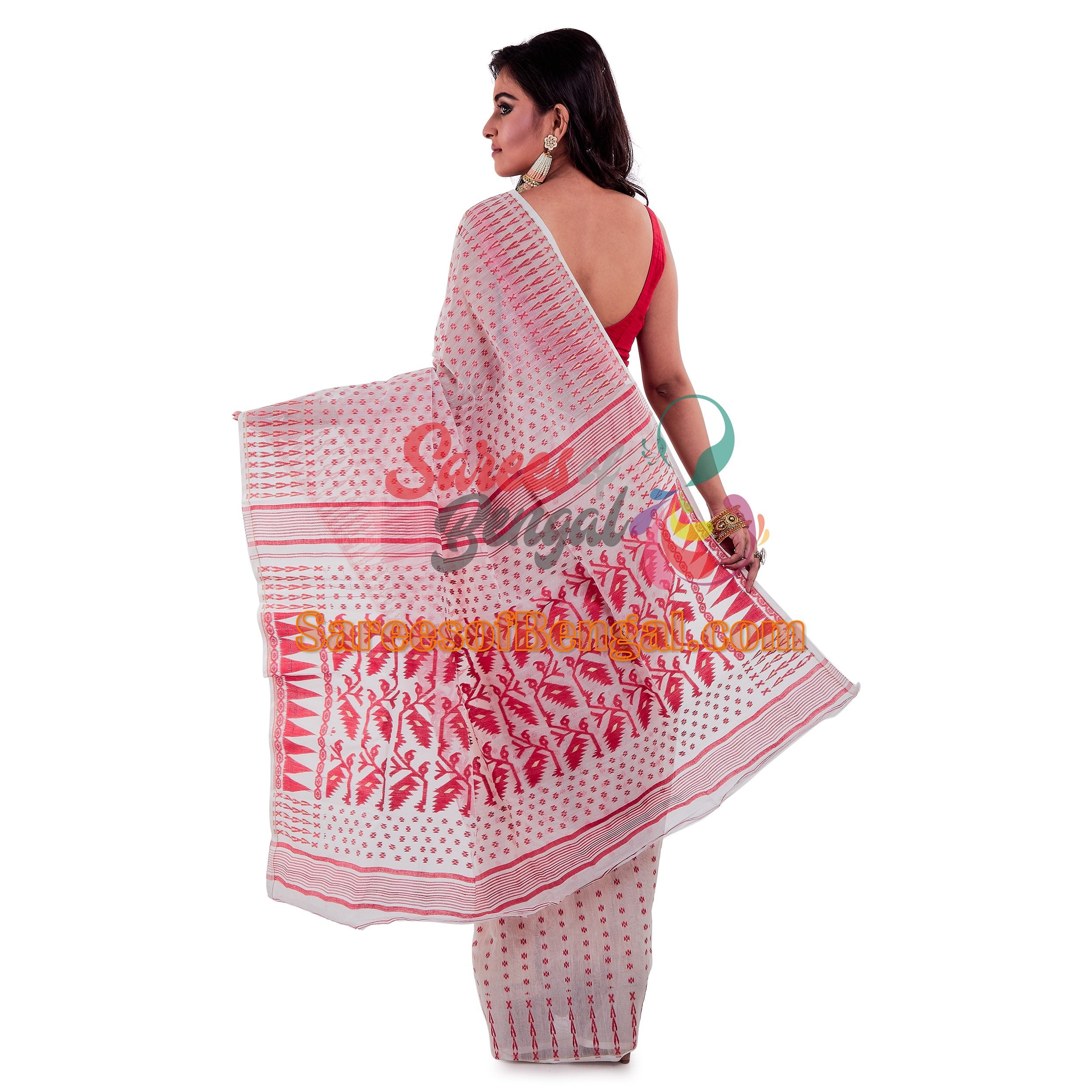 Traditional Red And White Jamdani Saree